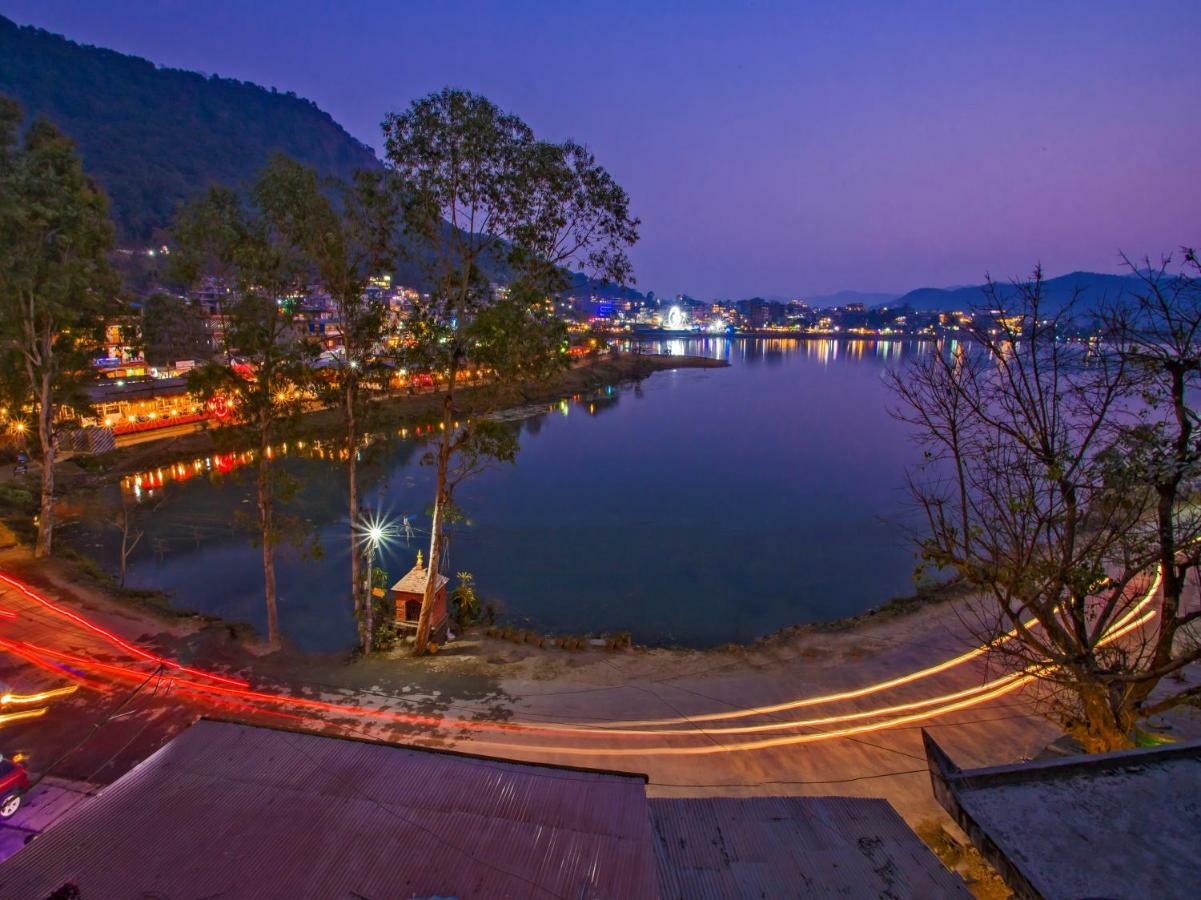 Hotel Fewa Corner & Restro Pokhara Luaran gambar