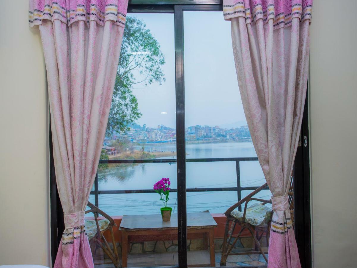 Hotel Fewa Corner & Restro Pokhara Luaran gambar