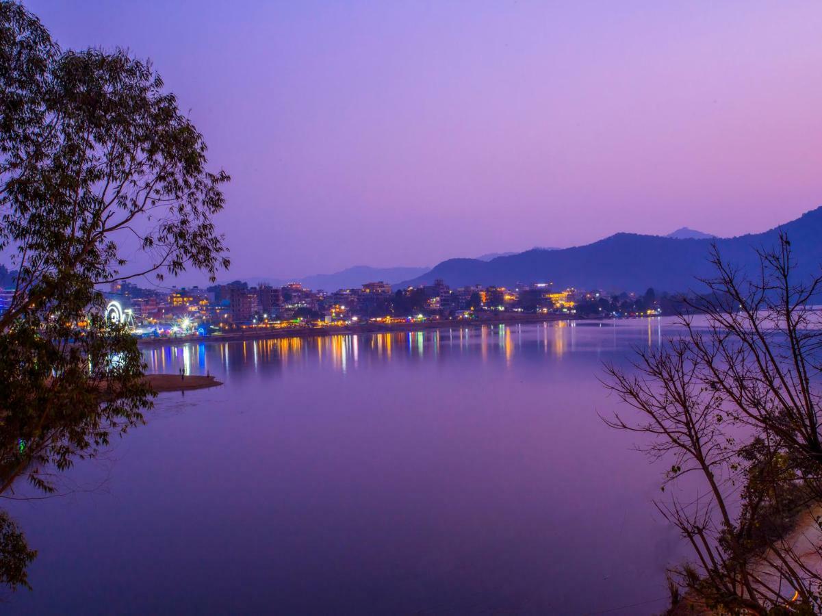 Hotel Fewa Corner & Restro Pokhara Luaran gambar